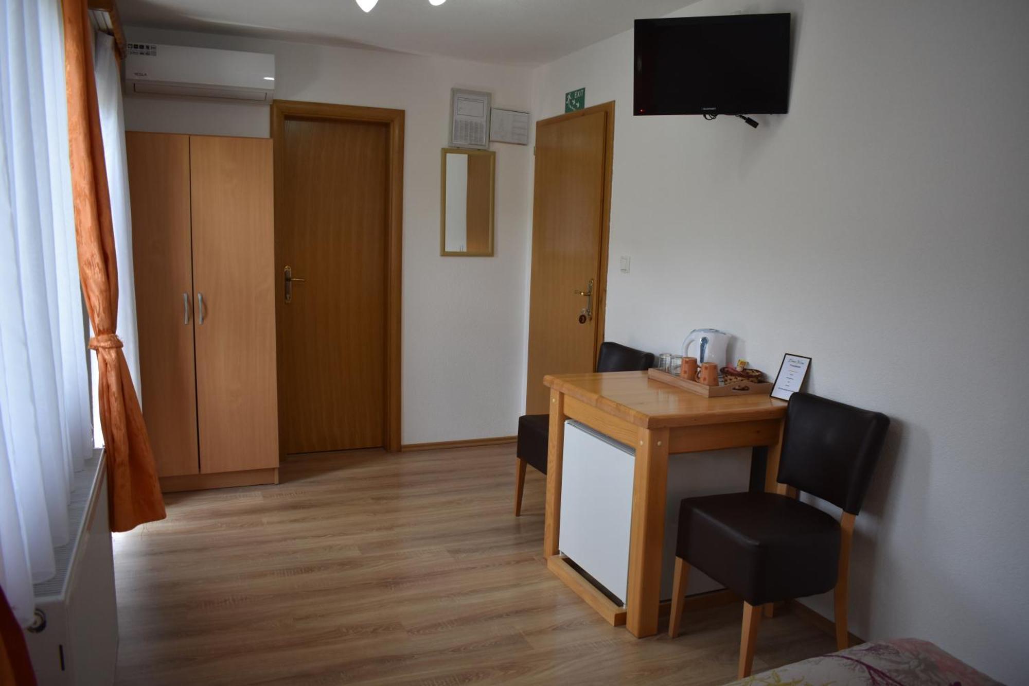 Plitvice House Rosha 2 Hotel พลิตวิชกา เยเซรา ภายนอก รูปภาพ